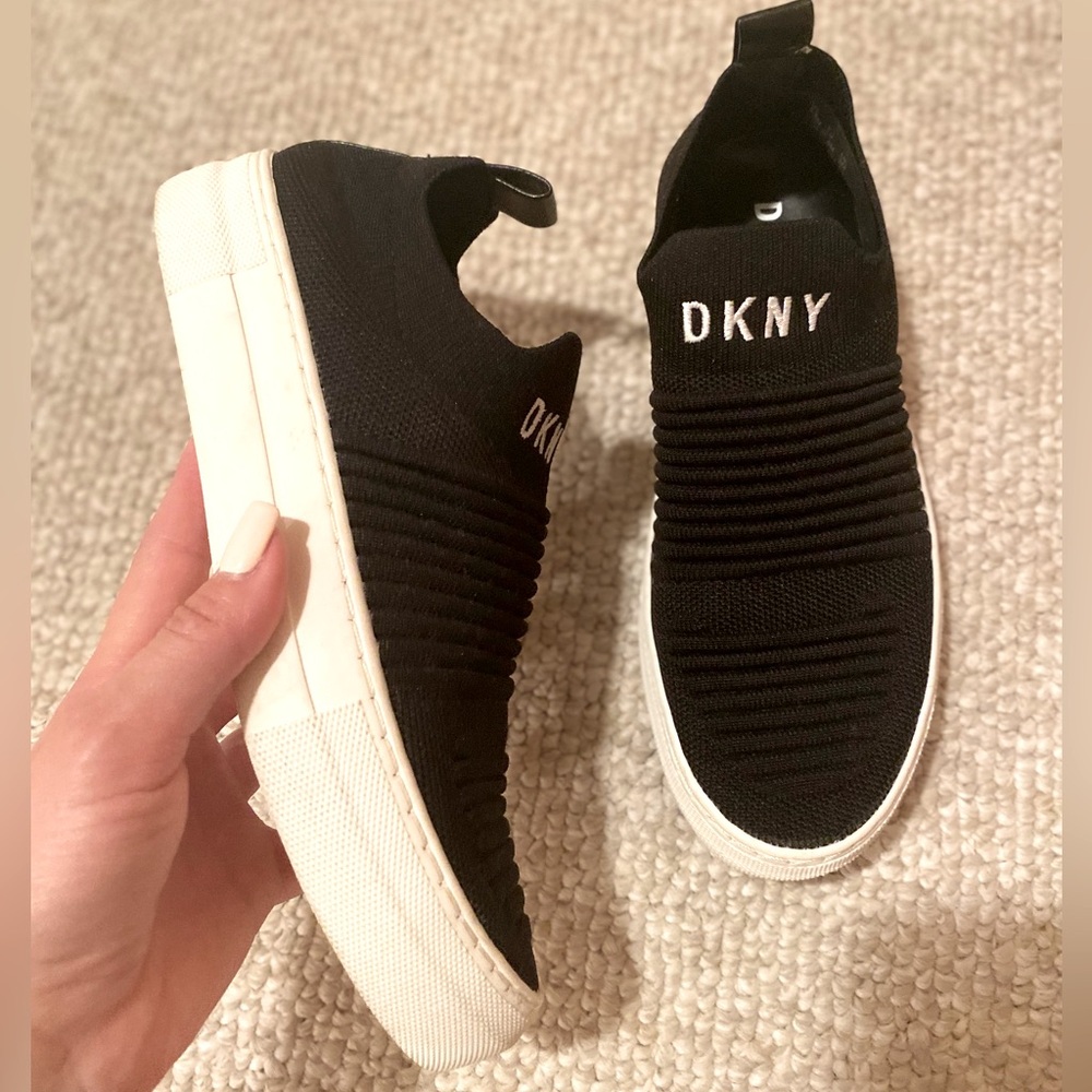 Women's DKNY Slip On Black Sneakers Size 5.5/35.5